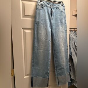 NWOT Ampersand & Avenue High waisted Women's Light Blue Jeans with a cuff